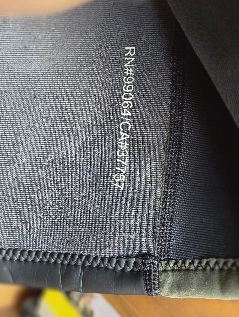 Billabong Revolution Men's Front-Zip Neoprene Wetsuit Surf Top NWOT